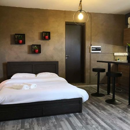 The Room Larnaca Dış mekan fotoğraf